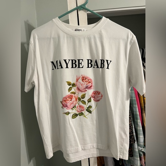 Missguided Graphic Tee - Picture 1 of 2